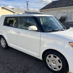 Toyota Scion XB 2012