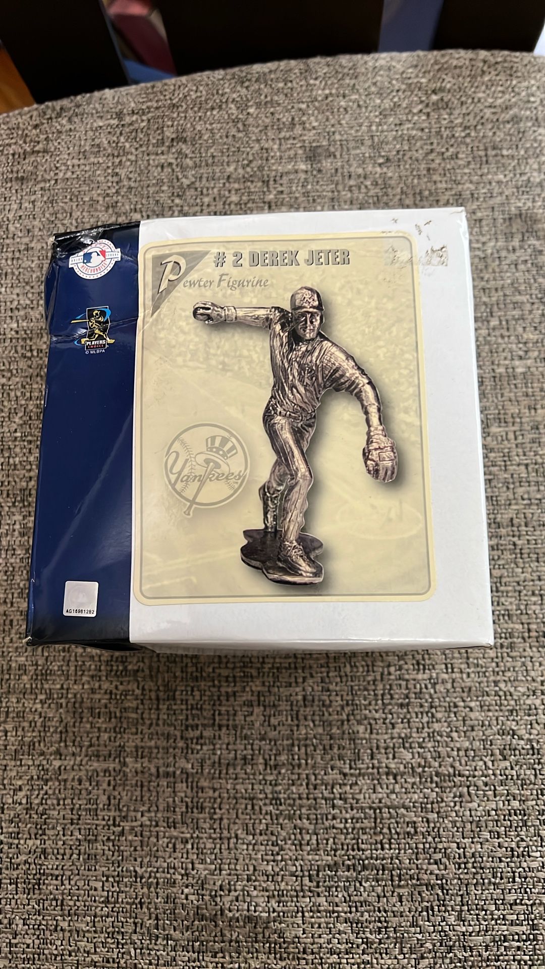 Hall Of Fame Player Yankees Derek Jeter Statue Pewter