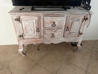 Dresser / armoire