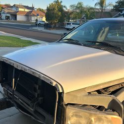 02- 05 Dodge Ram Hood. 