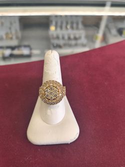 10k Gold diamond ring size 14.7 grams size 10 layway available 10% down if you interested please make sure you ask for Maribel thank you