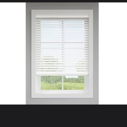 Faux Wood Horizontal Blinds 47x72in 