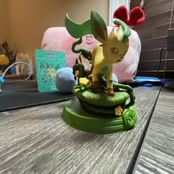 Leafeon Pokemon Figure