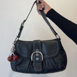 beautiful COACH Soho one shoulder bag black leather
