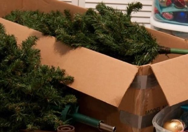 Artificial Christmas Tree With Lights 