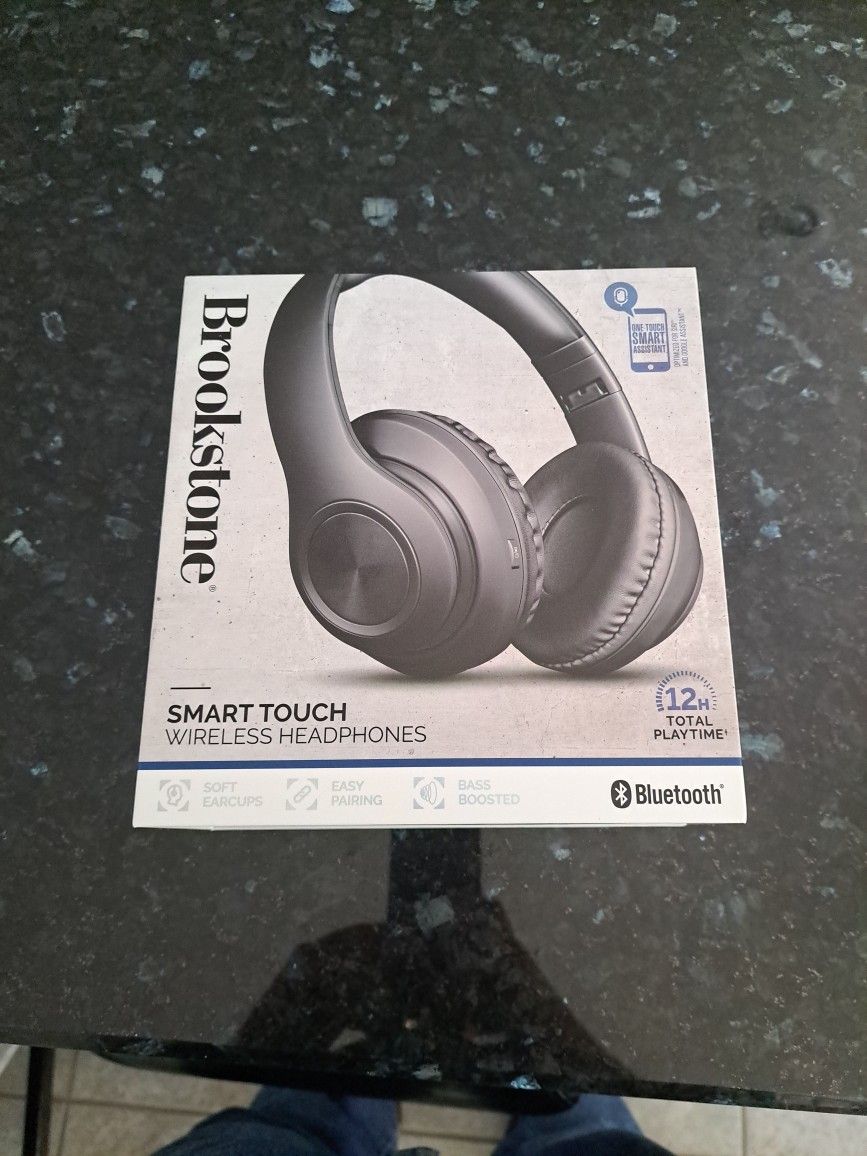 *NEW* Brookstone Wireless Headphones