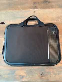 Tumi Hannover brief case / laptop bag - brand new