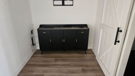 Nice cabinet buffet? Sideboard soft close hinges