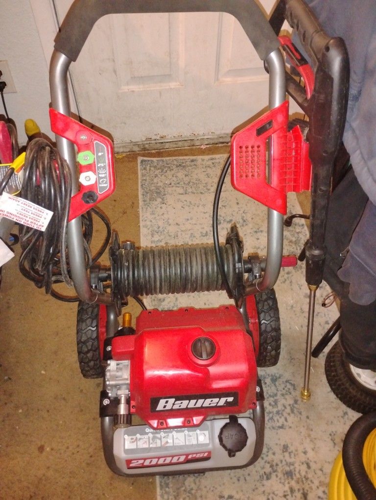 BAUER BRAND 1.3 GPM 2000 PSI ABDOLUTE BEST DEAL AVAILABLE PRESSURE WASHER