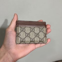 Gucci card holder 