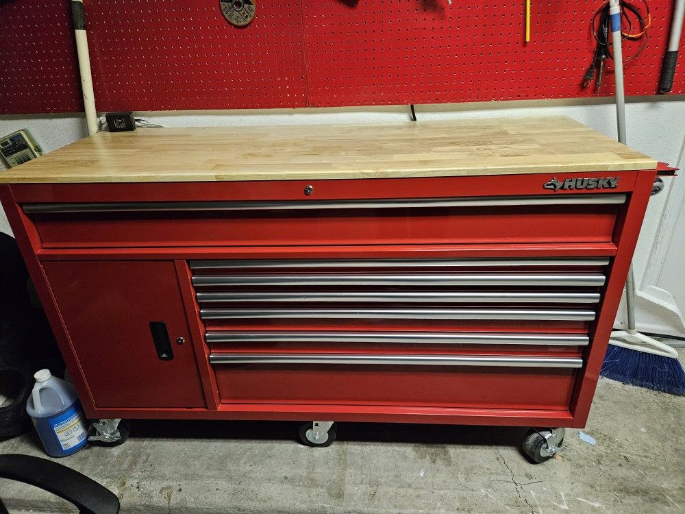 Husky Tool Box 