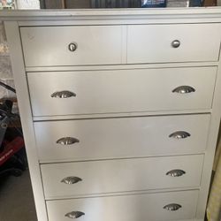 White bedroom set