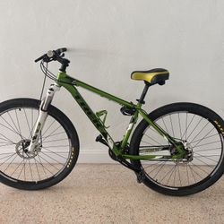 29inch Trek Bicycle 