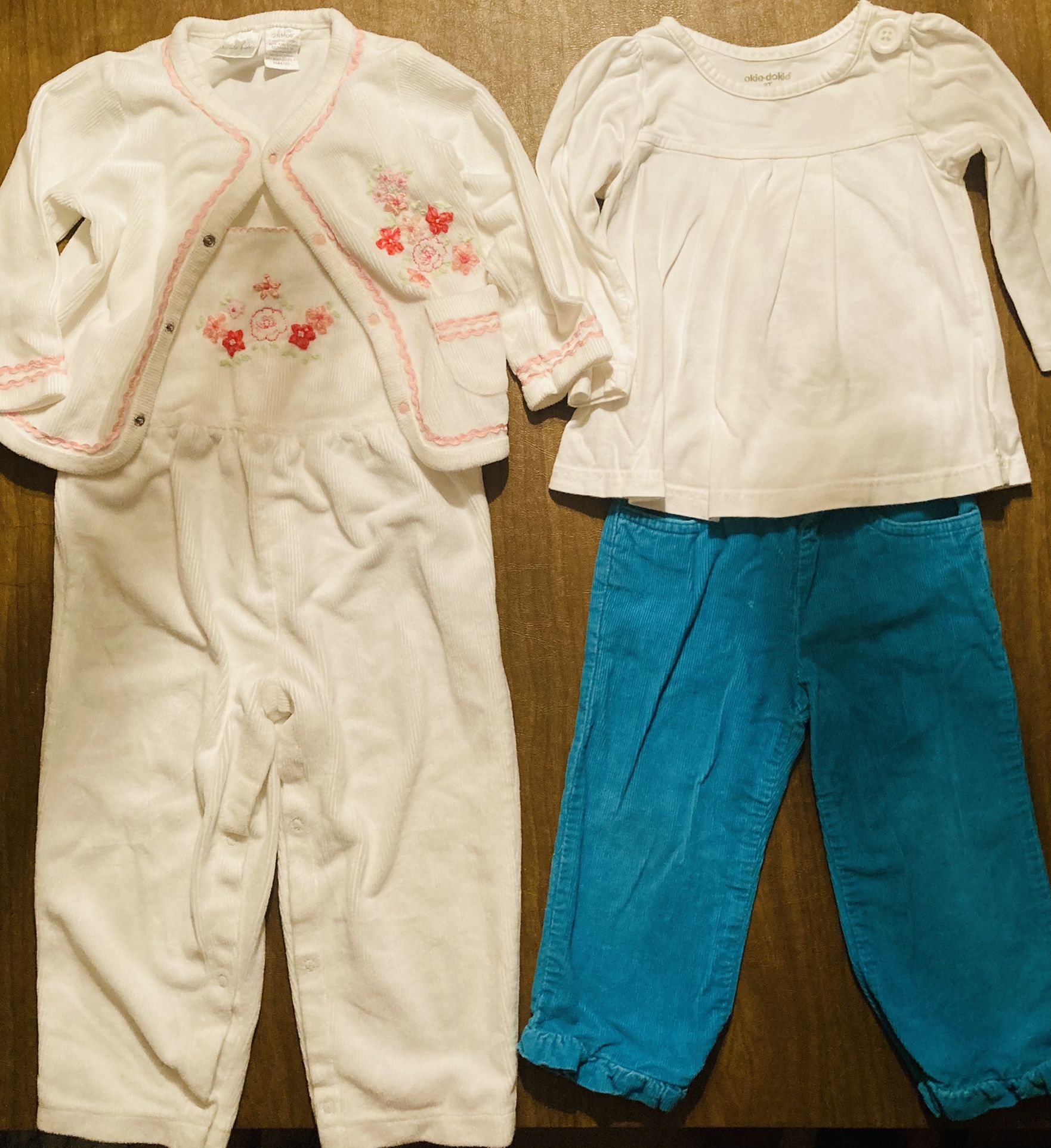 Size 24 Mth/2T Outfits 