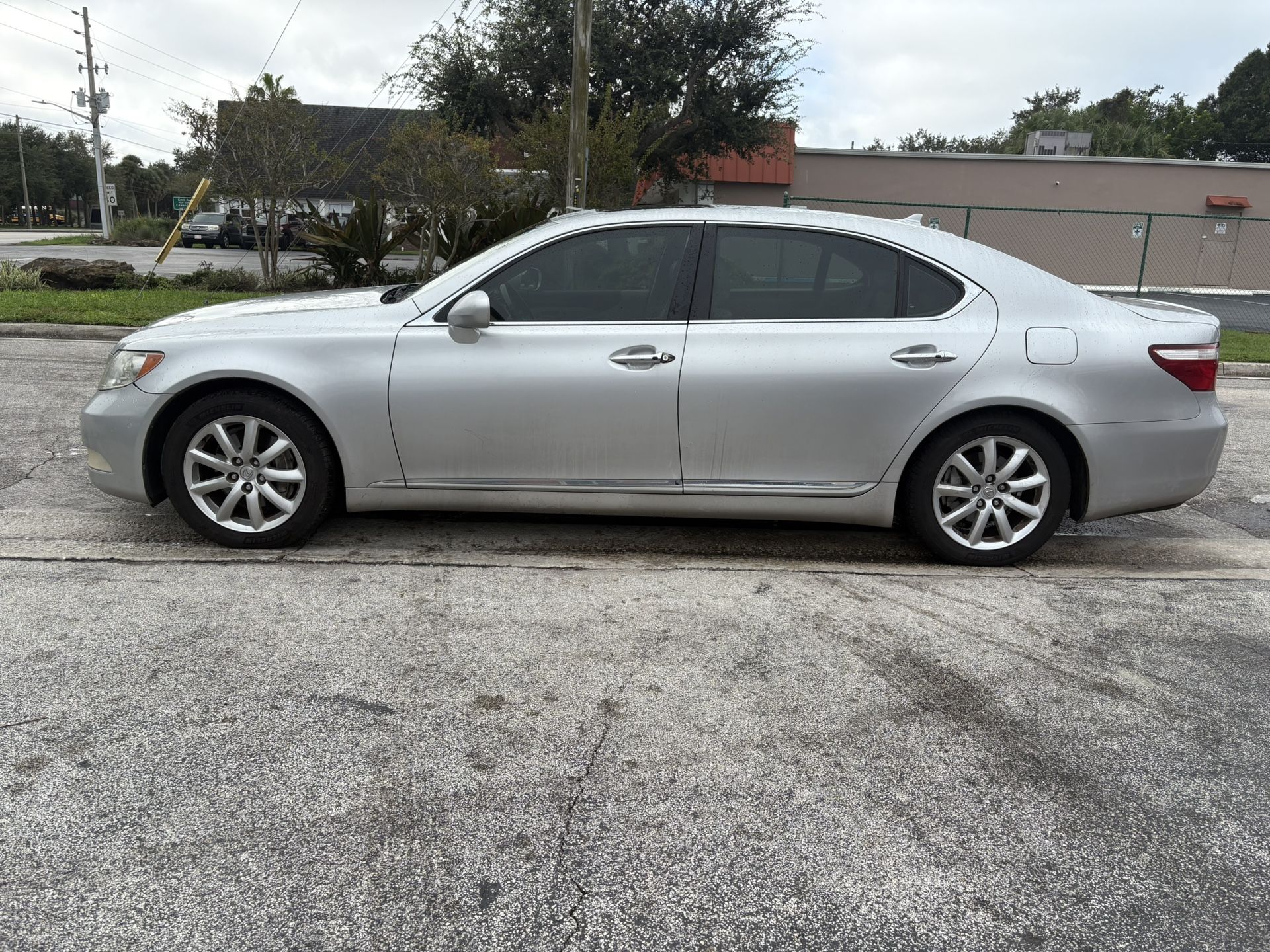 2007 Lexus LS 460