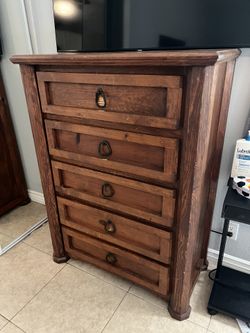 Antique Chest With Drawers