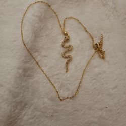 18in. Delicate Women Snake Choker