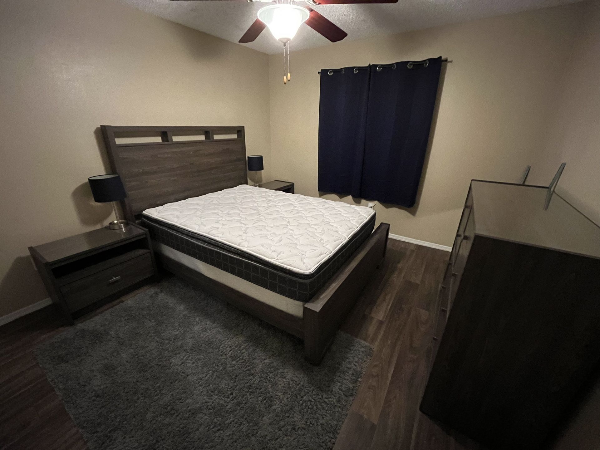 Queen Bedroom  Set
