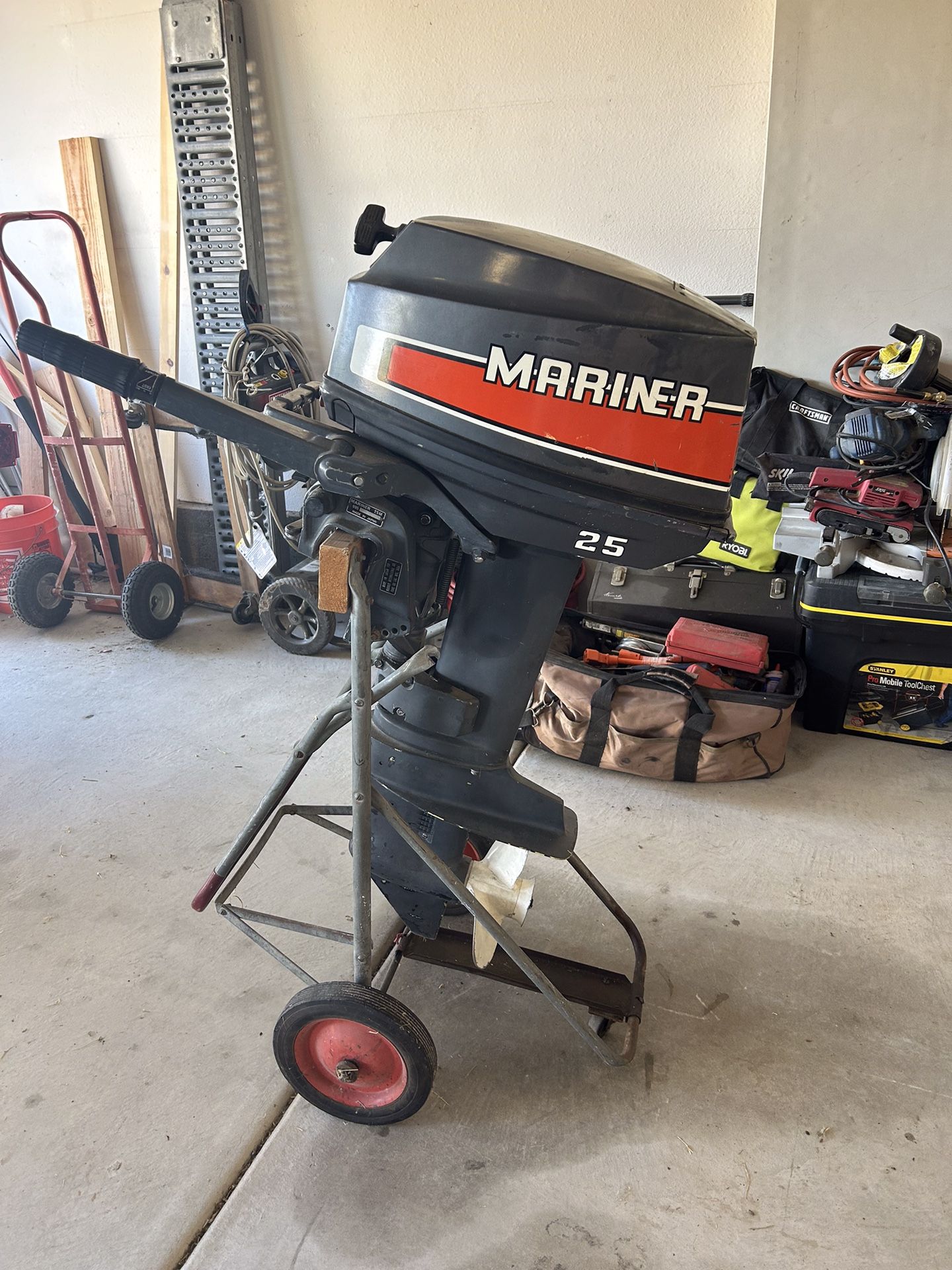 1980’s Mariner/Yamahu 25 Hp, Two Stoke, Short Shaft.