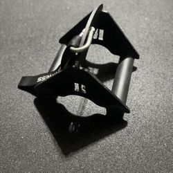 ROGUE FITNESS MONSTER GRIP TRIANGLE