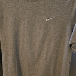 Grey Nike Shirt Size Large