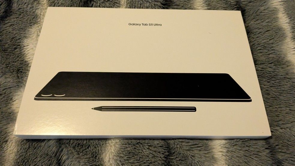 Samsung  Galaxy Tab S11 Ultra  with  keyboard Case 