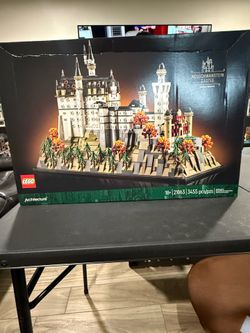 Lego Architecture Neuschwanstein Castle set 21063