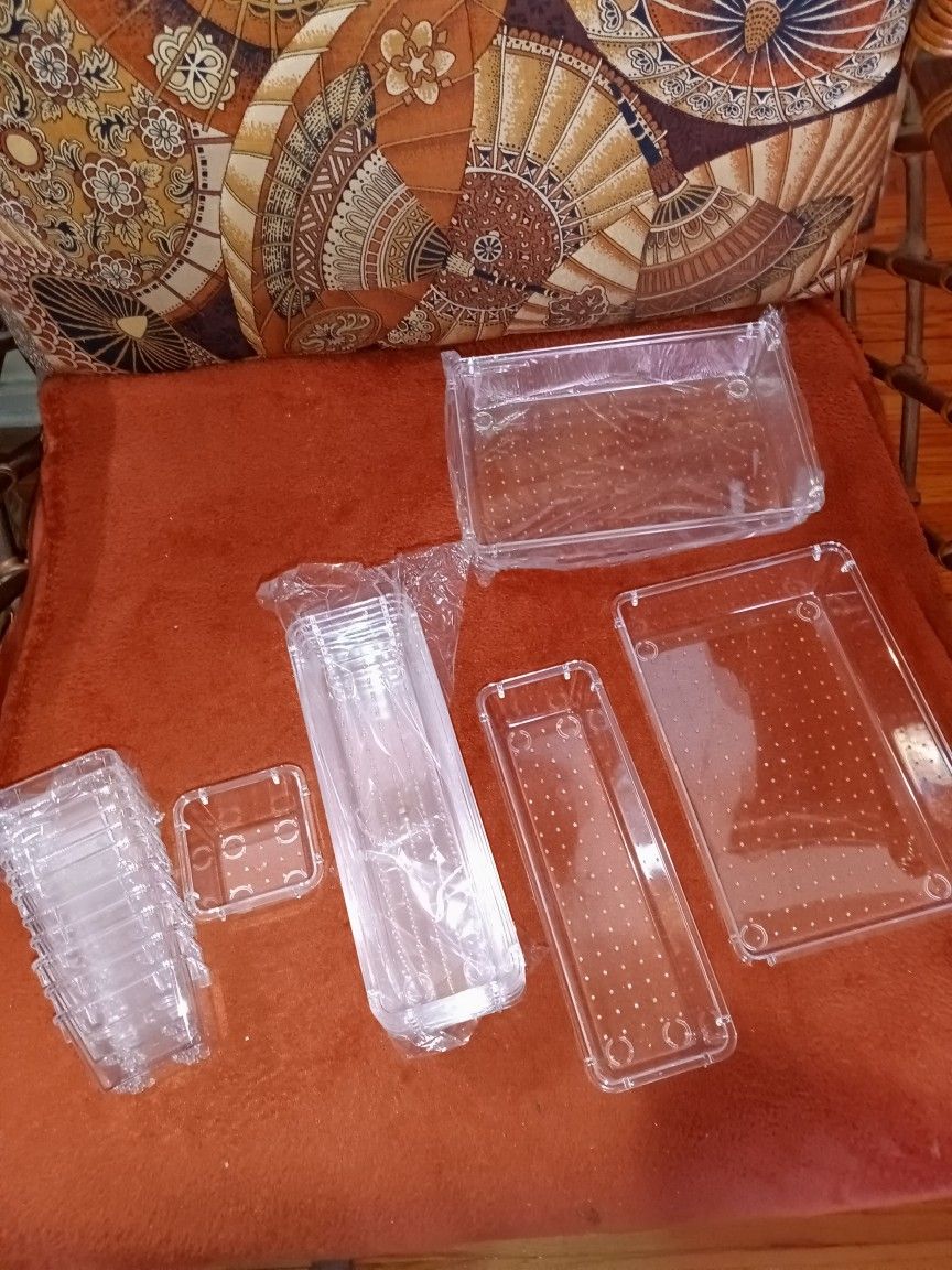 New 20pc Plastic Drawer Organizers 