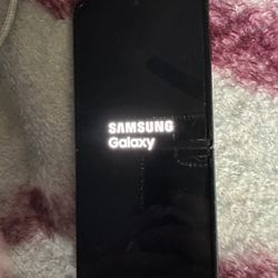 Samsung Galaxy Z Flip3 Unlocked