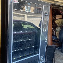 Snacks Machine