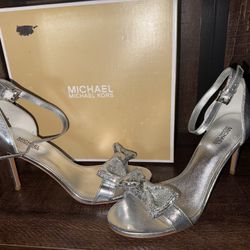 Mk Heels Size 8 New 
