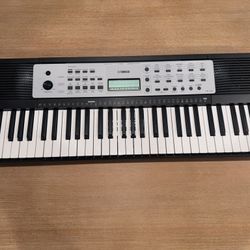 Yamaha Keyboard 