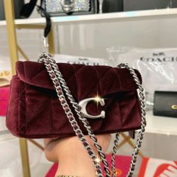 COACH Bandolera Tabby 20