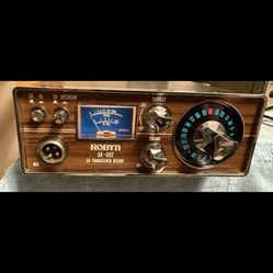 Vintage Robyn Model SX-007 5 -Watt CB Transceiver No Microphone Or Power Cord