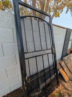 New black screen door