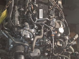 Used Pull-Out Car Engine Assembly