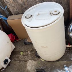 Tank , Gallon