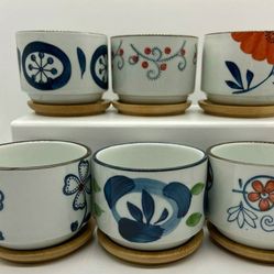 Small Stoneware Pot With Bamboo Saucer