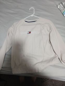 tan tommy hilfiger sweater