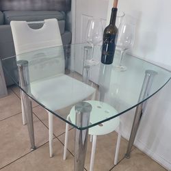 Modern Kitchen Table 