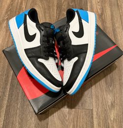 Jordan 1 Low Powder Blue