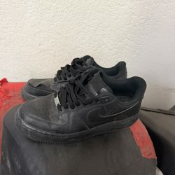 Black Air Forces Slightly Used