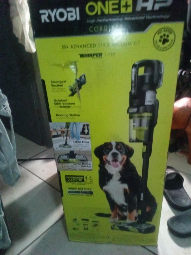 BRAND NEW RYOBI ONE+HP CORDLESS 18v ADVANCED STICK VACUM