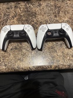Two broke ps5 controllers good for parts