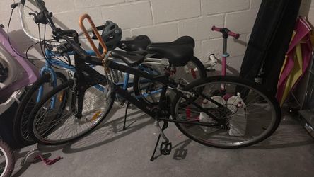 2 Bikes and 1 toddler seat