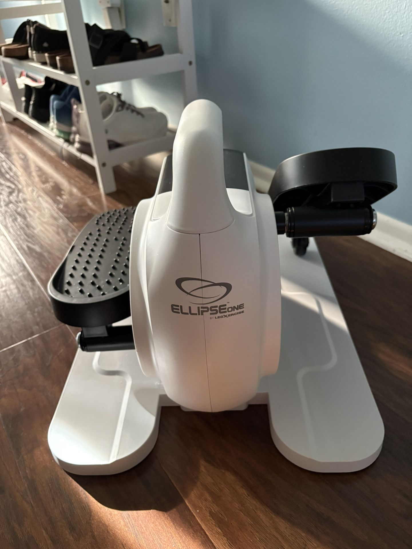 Eclipse Leg Exerciser