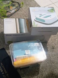 Cricut Explore Air 2 Cutting Machine in Box