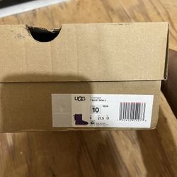 Little Girls Uggs Purple Size 10