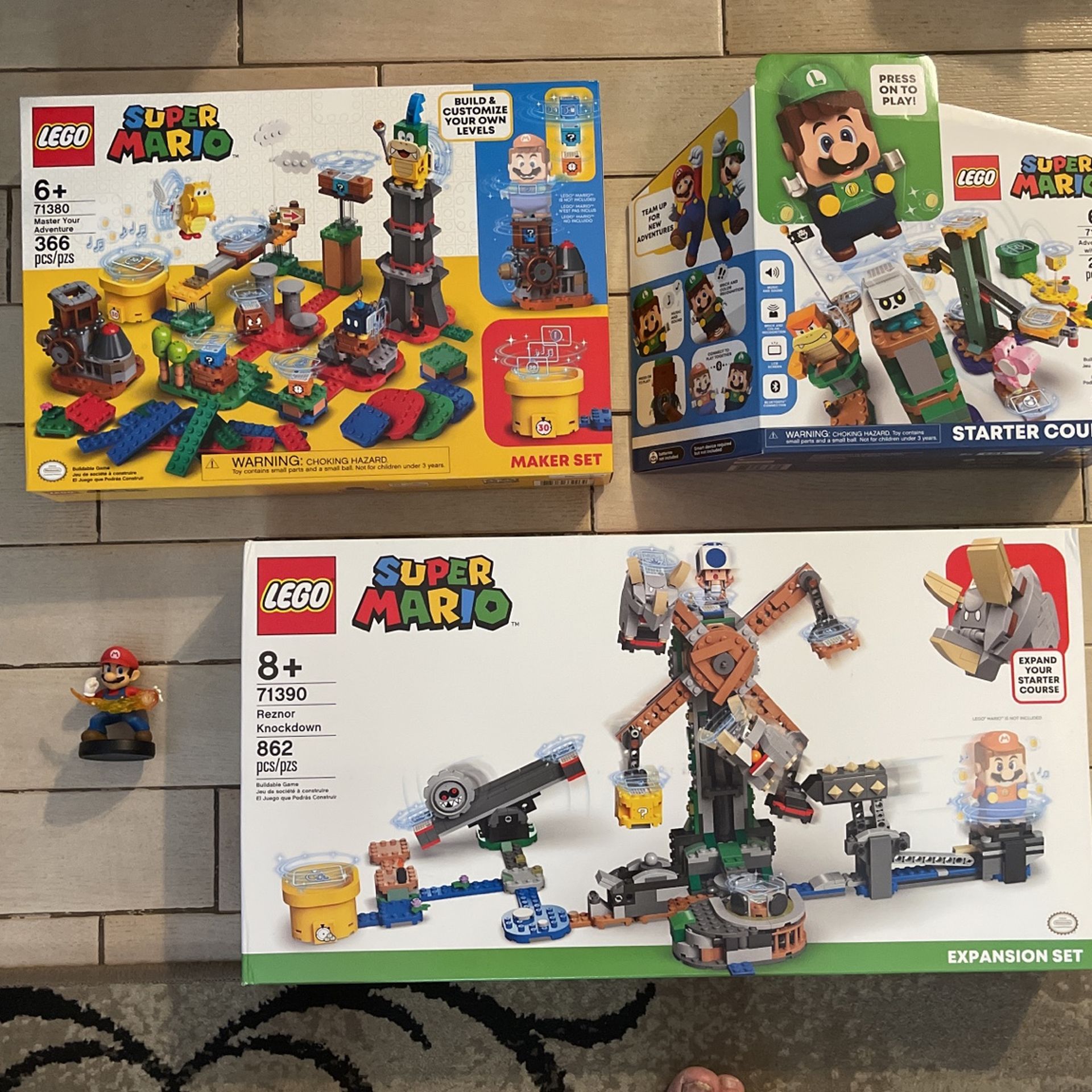 Super Mario Lego Sets and Super Mario amiibo
