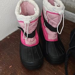 Polaris Snow Boots  Size 4 Girls 